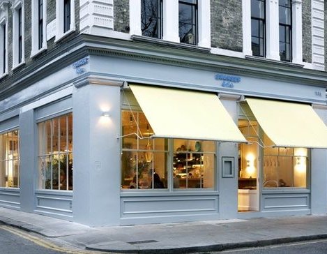 "Seamless Fusion of Strength and Style: Unveil the Potential of Aluminum Shopfronts."